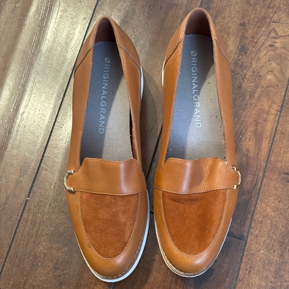 Cole Haan Grand OS- Women’s Tan Leather & Suede Loafers - Picture 2 of 16